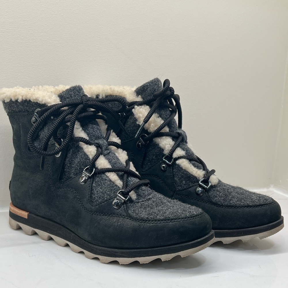 Sorel Sneakchic Alpine Shearling